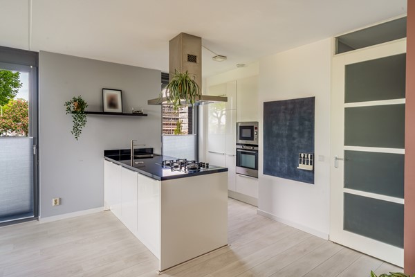 Medium property photo - Stationsweg 73, 4141 HE Leerdam